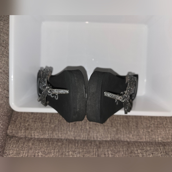 Candies: Braided, Strappy Wedge Thong Sandals, Black w/Silvery Bling, Size: 9/10 - Picture 7 of 11